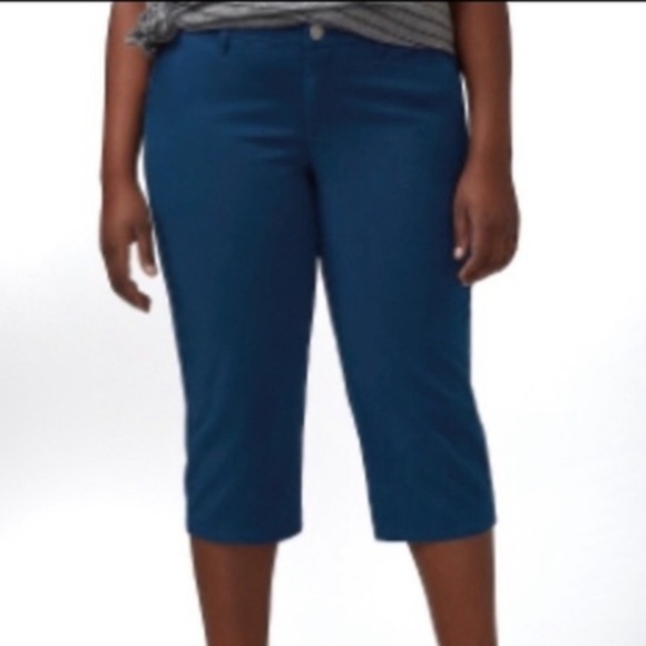 Lane Bryant Capri Pedal Pusher Lyocell Blend Slim Straight Leg Pockets Pants - Picture 1 of 8